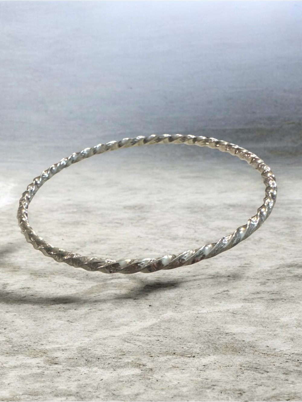 Classic Twisted Silver Bangle Bracelet - Silver
2080